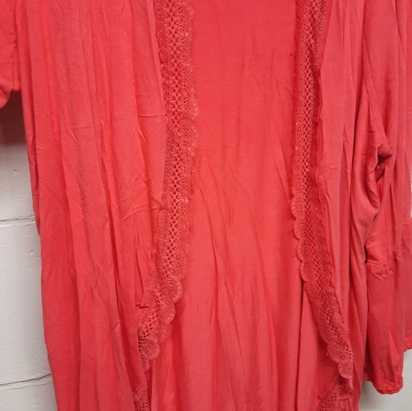 TORRID (1X) Super Soft Knit Top Bell Sleeve Lace Trim Pink - Picture 3 of 8